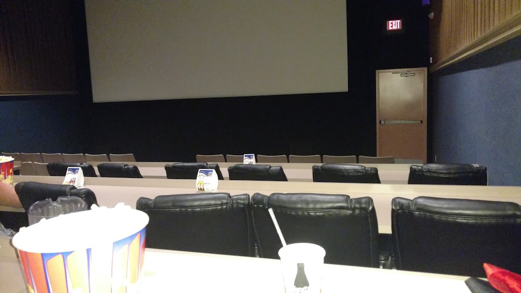 Beach Theater LLC | restaurant | 6425 Estero Blvd, Fort Myers Beach, FL 33931, USA | 2397653333 OR +1 239-765-3333