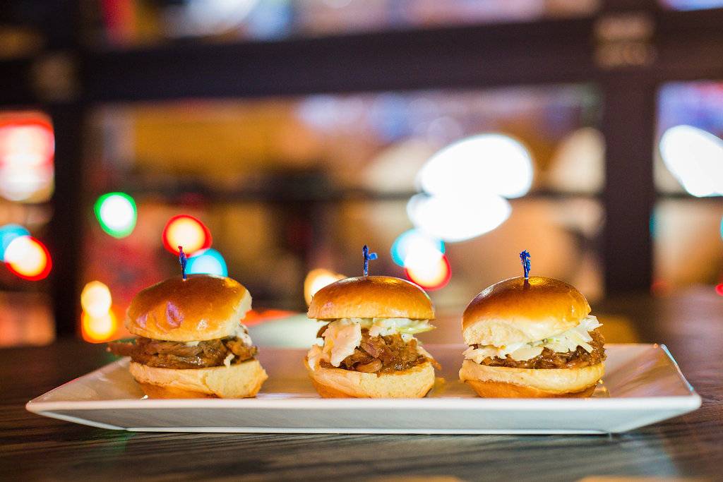 Tobacco Road Tap Room | restaurant | 2249 N Lincoln Ave, Chicago, IL 60614, USA | 7736616416 OR +1 773-661-6416