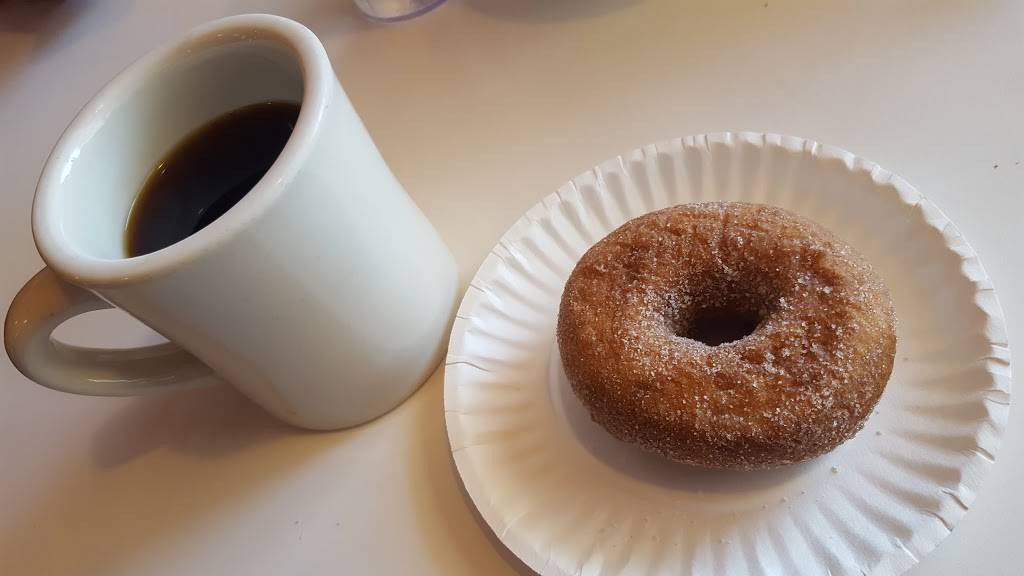 Lakeside Diner | restaurant | 1050 Long Ridge Rd, Stamford, CT 06903, USA | 2033222252 OR +1 203-322-2252