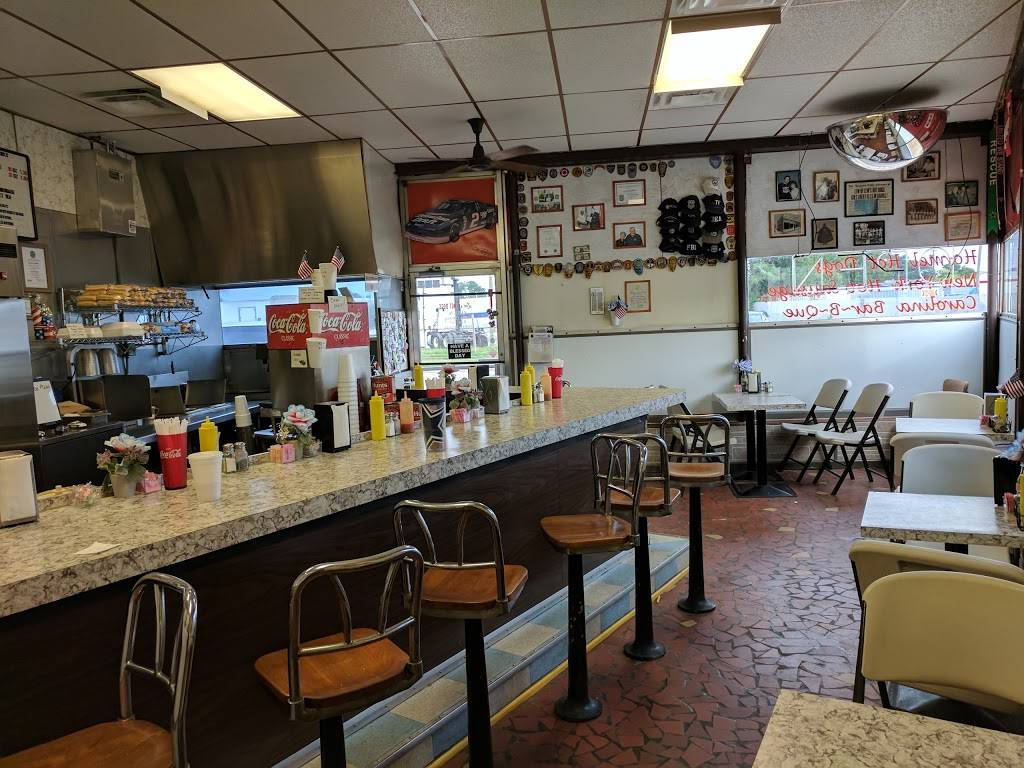 Lews Hot Dogs | restaurant | 1531 Azalea Garden Rd, Norfolk, VA 23502, USA | 7578559539 OR +1 757-855-9539