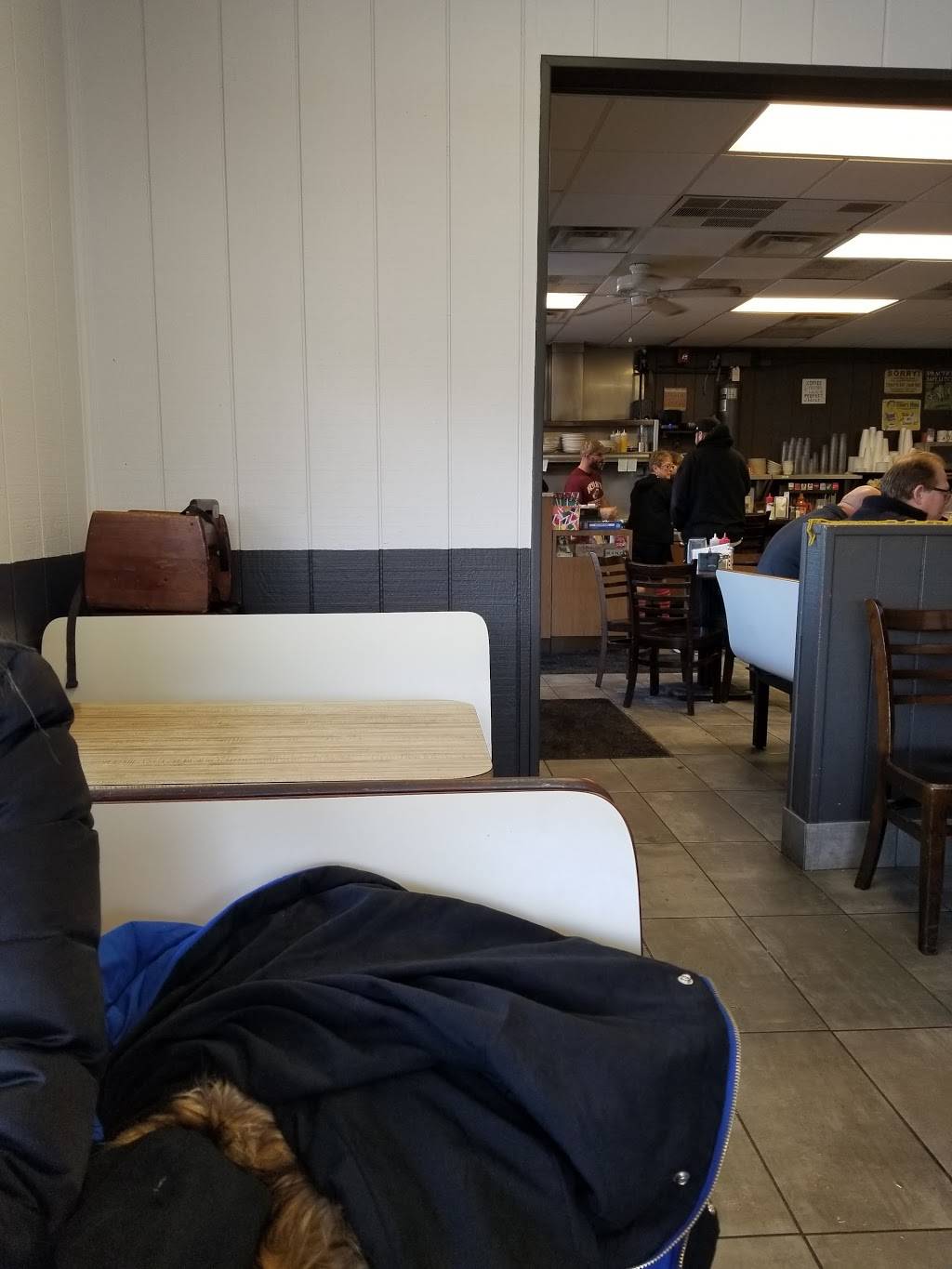 Bryans Neighborhood Coney | restaurant | 3861 Elizabeth Lake Rd, Waterford Twp, MI 48328, USA | 2486811739 OR +1 248-681-1739