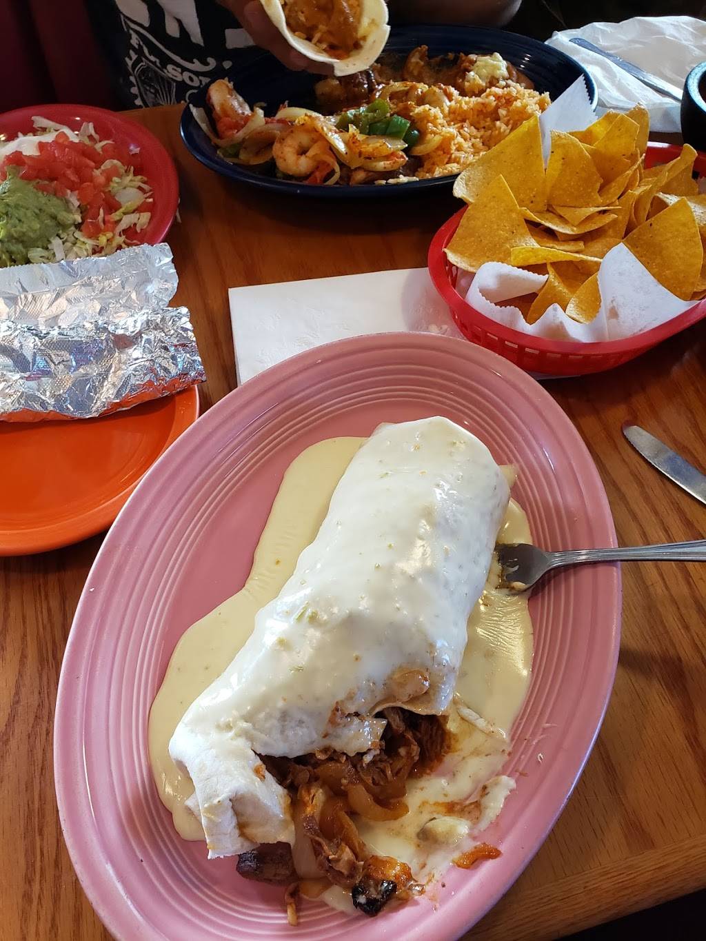 El Toro Mexican Restaurant | restaurant | 1120 1st Ave E, Shakopee, MN 55379, USA | 9524969080 OR +1 952-496-9080