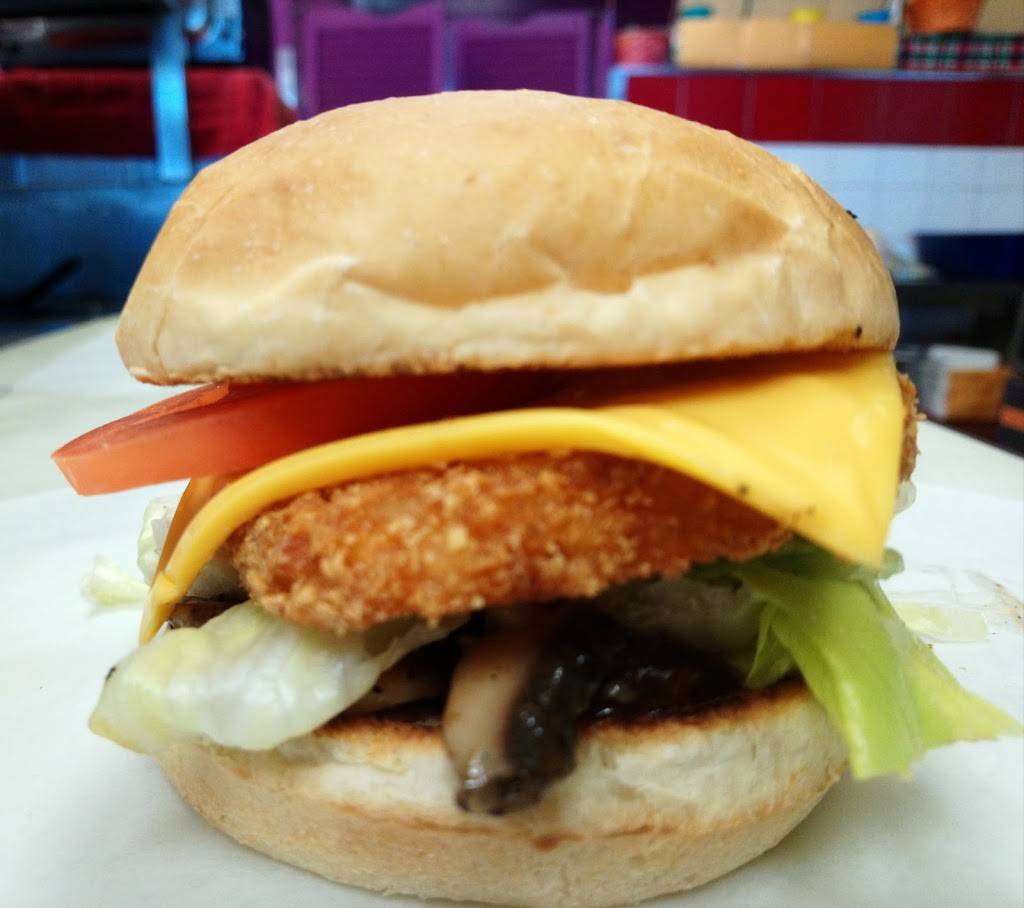 Petes Gourmet Burgers | restaurant | 1848 Liverpool Rd, Pickering, ON L1V 1W3, Canada | 9058390250 OR +1 905-839-0250