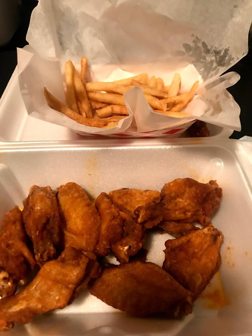 Wing Pit | restaurant | 1800 S Loop 288 # 397, Denton, TX 76205, USA | 9403849464 OR +1 940-384-9464