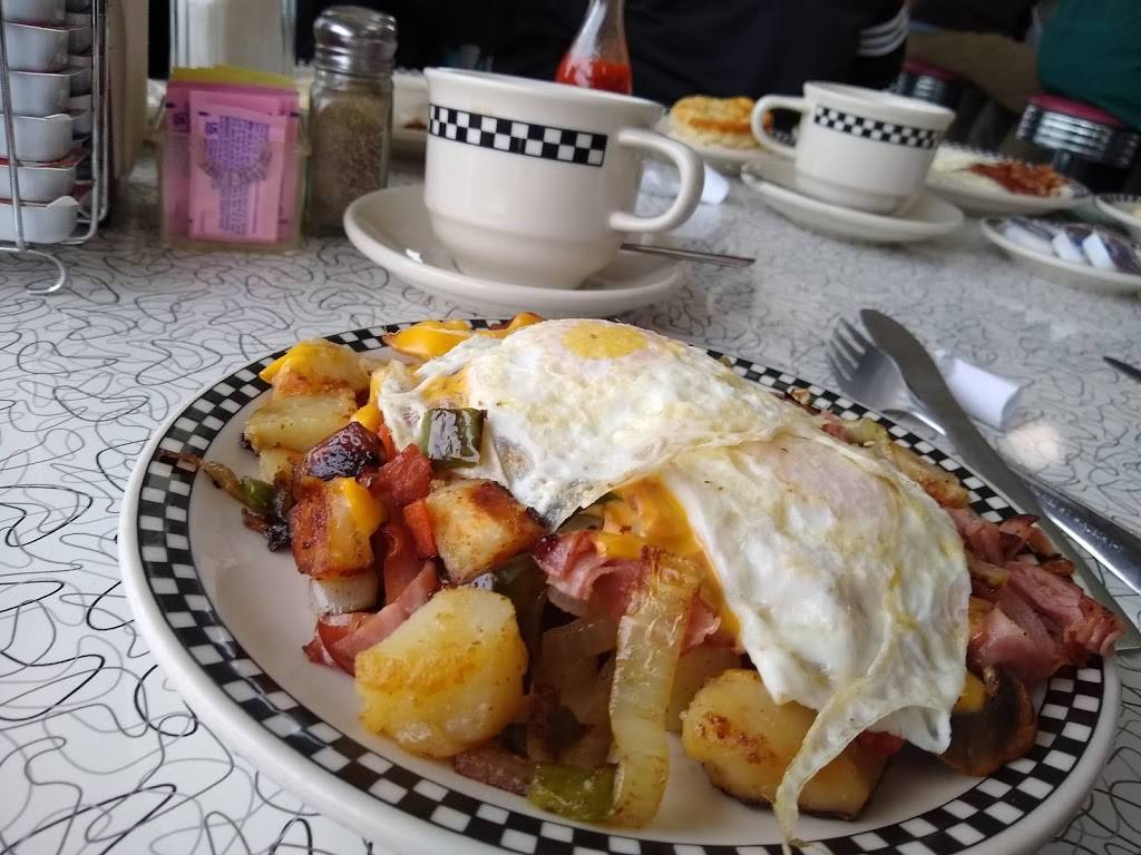 Pops Diner | restaurant | 860 N Main St, Hendersonville, NC 28792, USA | 8286931035 OR +1 828-693-1035