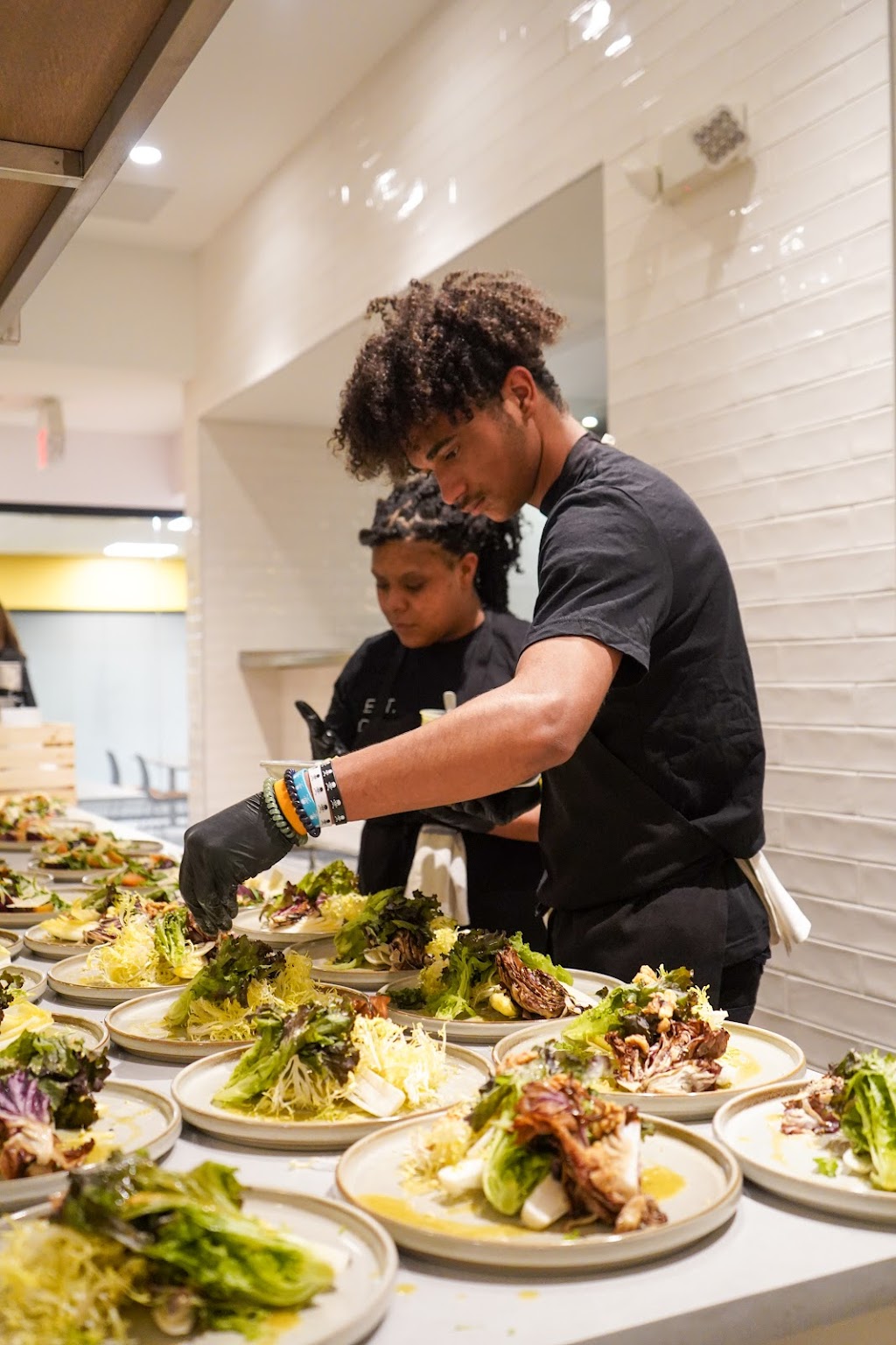 Café Momentum Pittsburgh | restaurant | 268 Forbes Ave, Pittsburgh, PA 15222, USA | 4123157765 OR +1 412-315-7765