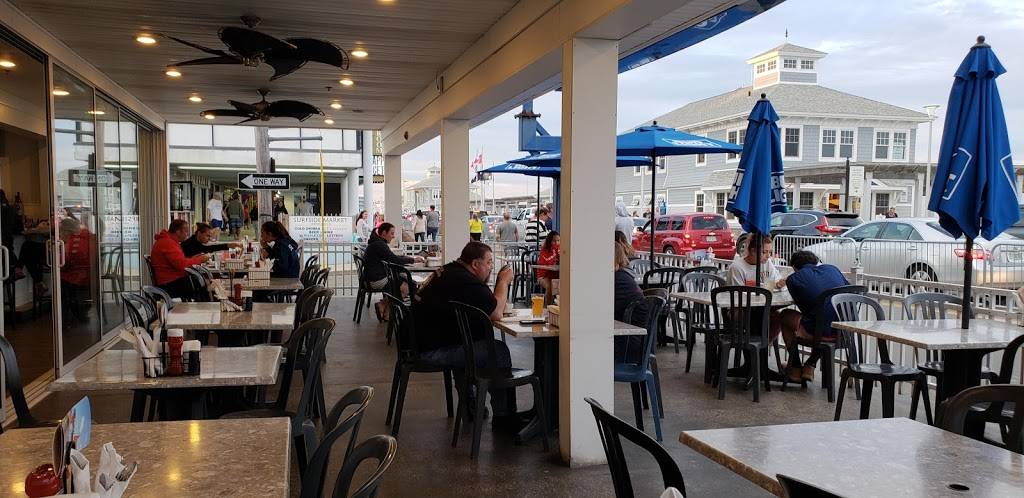 Boardwalk Cafe & Pub | restaurant | 139 Ocean Blvd, Hampton, NH 03842, USA | 6039297400 OR +1 603-929-7400