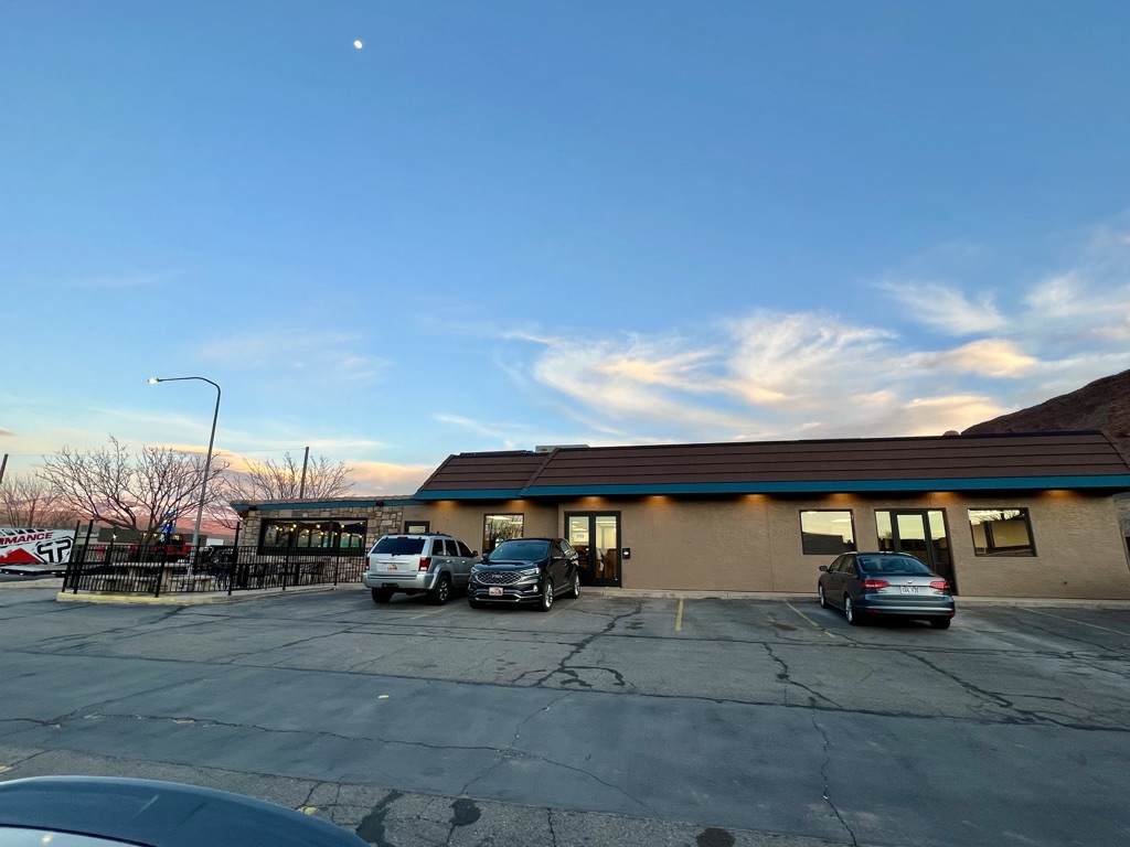 Horizon View Restaurant | restaurant | 812 S Main St, Moab, UT 84532, USA | 4353551232 OR +1 435-355-1232