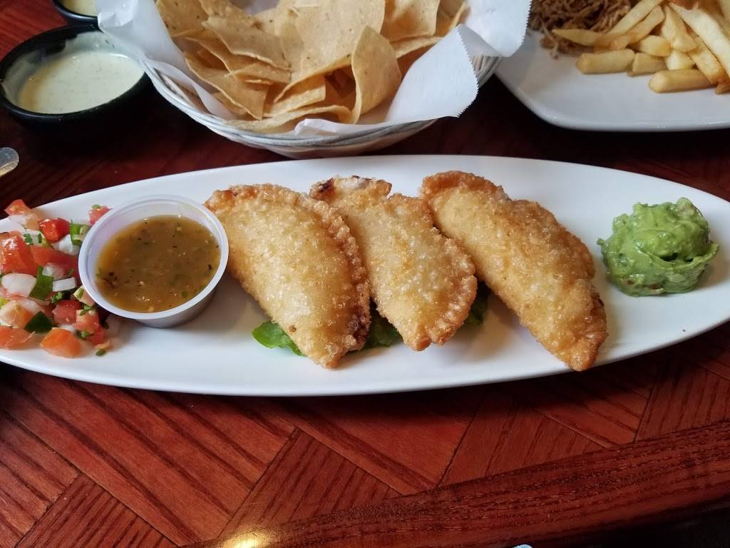 El Muelle Seafood | restaurant | 6705 Airline Dr, Houston, TX 77076, USA | 8329402388 OR +1 832-940-2388