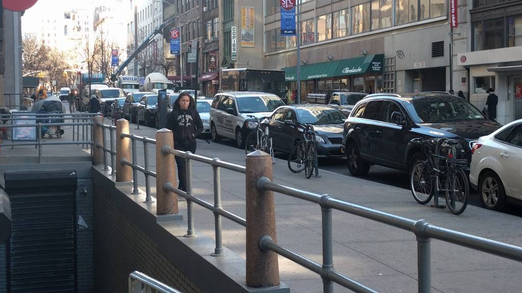 Antonios Pizzeria | restaurant | 32 Court St, Brooklyn, NY 11201, USA | 7182371700 OR +1 718-237-1700