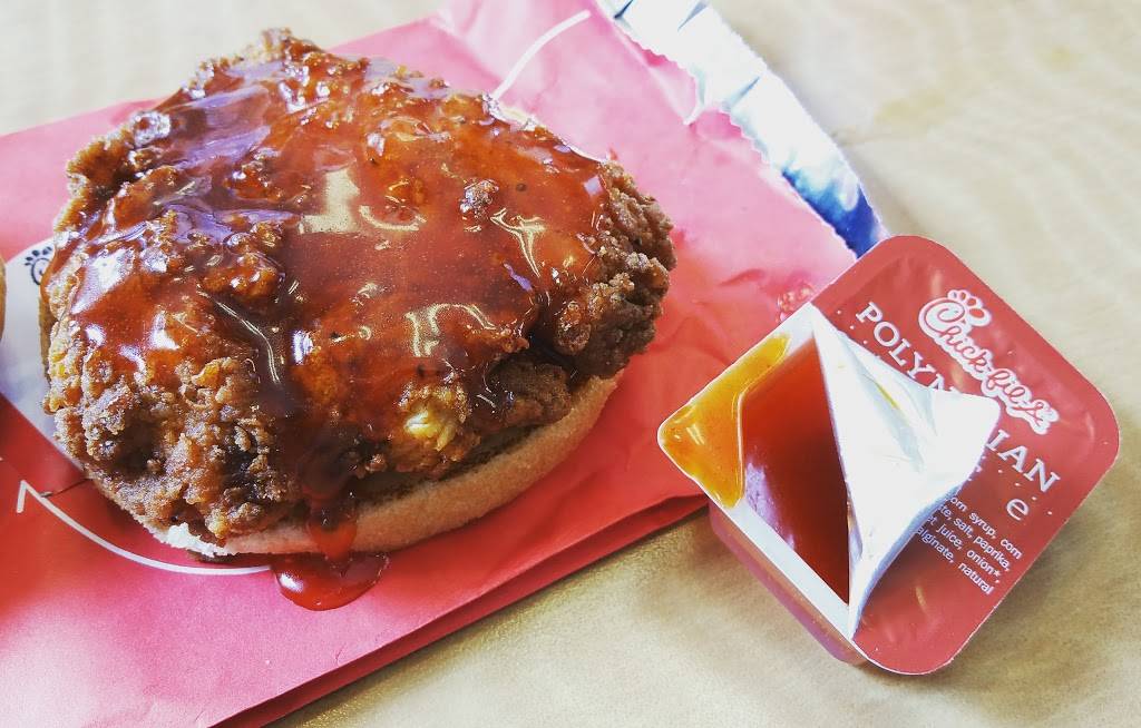 Chick-fil-A | restaurant | 5001 Shelbyville Rd, Louisville, KY 40207, USA | 5028949749 OR +1 502-894-9749