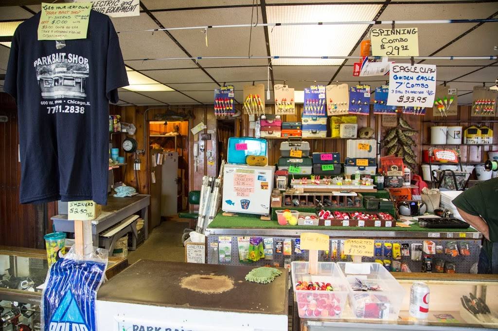 Park Bait Co | restaurant | 600 W Montrose Ave, Chicago, IL 60613, USA | 7732712838 OR +1 773-271-2838