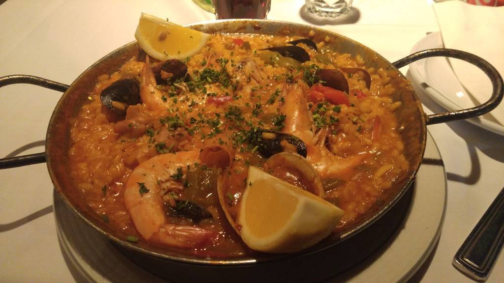 Club Espagnol de Québec - Steak Seafood Tapas - Bar Sportif Cock | restaurant | 4388 Boul St-Laurent, Montréal, QC H2W 1Z5, Canada | 5148491737 OR +1 514-849-1737