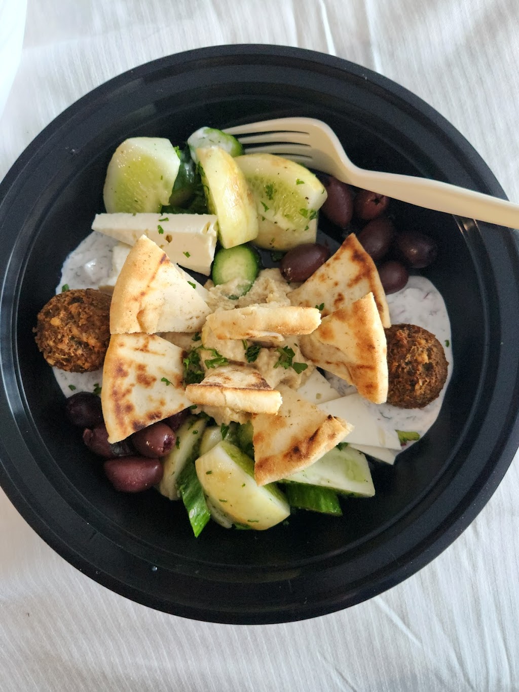 The Landing Restaurant & Bar South SFO | restaurant | 275 S Airport Blvd, South San Francisco, CA 94080, USA | 6508733550 OR +1 650-873-3550