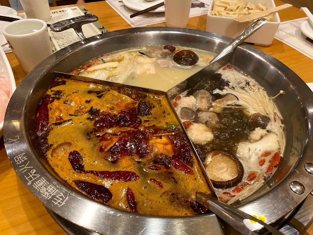Qiao Lin Hotpot | Q Lin Hotpot 侨林火锅 | meal takeaway | 2105 S Jefferson St Ste A, Chicago, IL 60616, USA | 3126009779 OR +1 312-600-9779