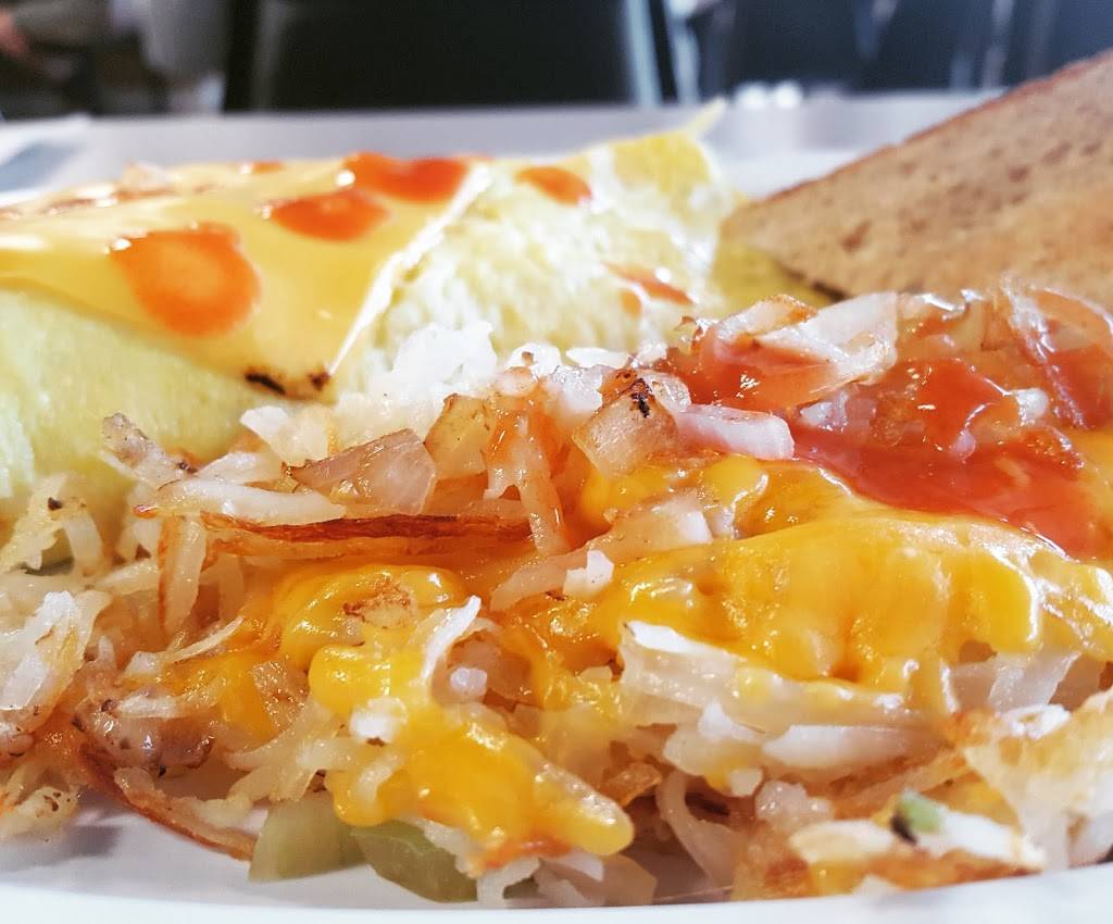 Cloverleaf South Restaurant | restaurant | 325 E Winslow Rd, Bloomington, IN 47401, USA | 8126501017 OR +1 812-650-1017