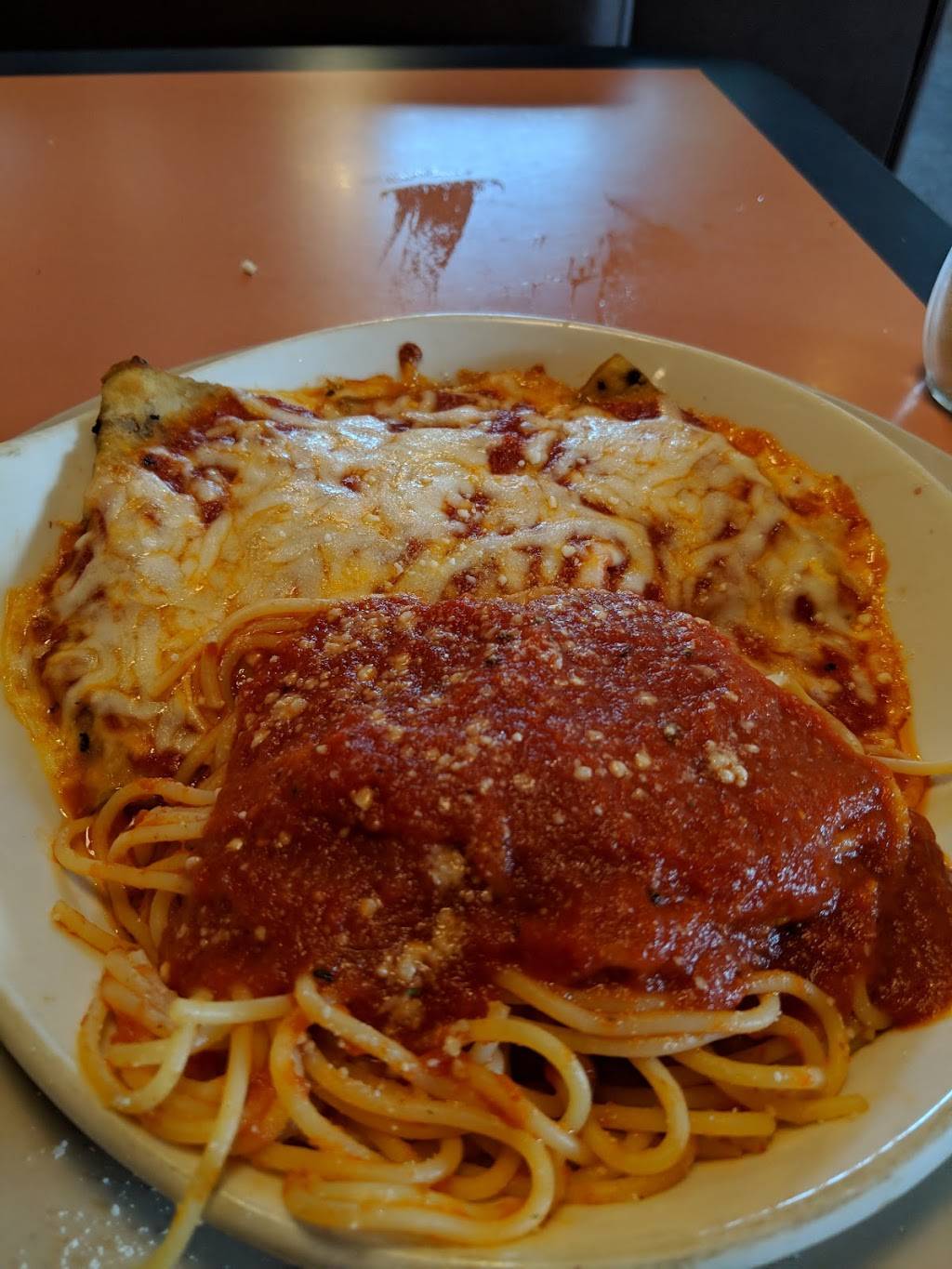 Nico Lucianos Italian Restaurant | restaurant | 354 S Main St, Slippery Rock, PA 16057, USA | 7247380205 OR +1 724-738-0205