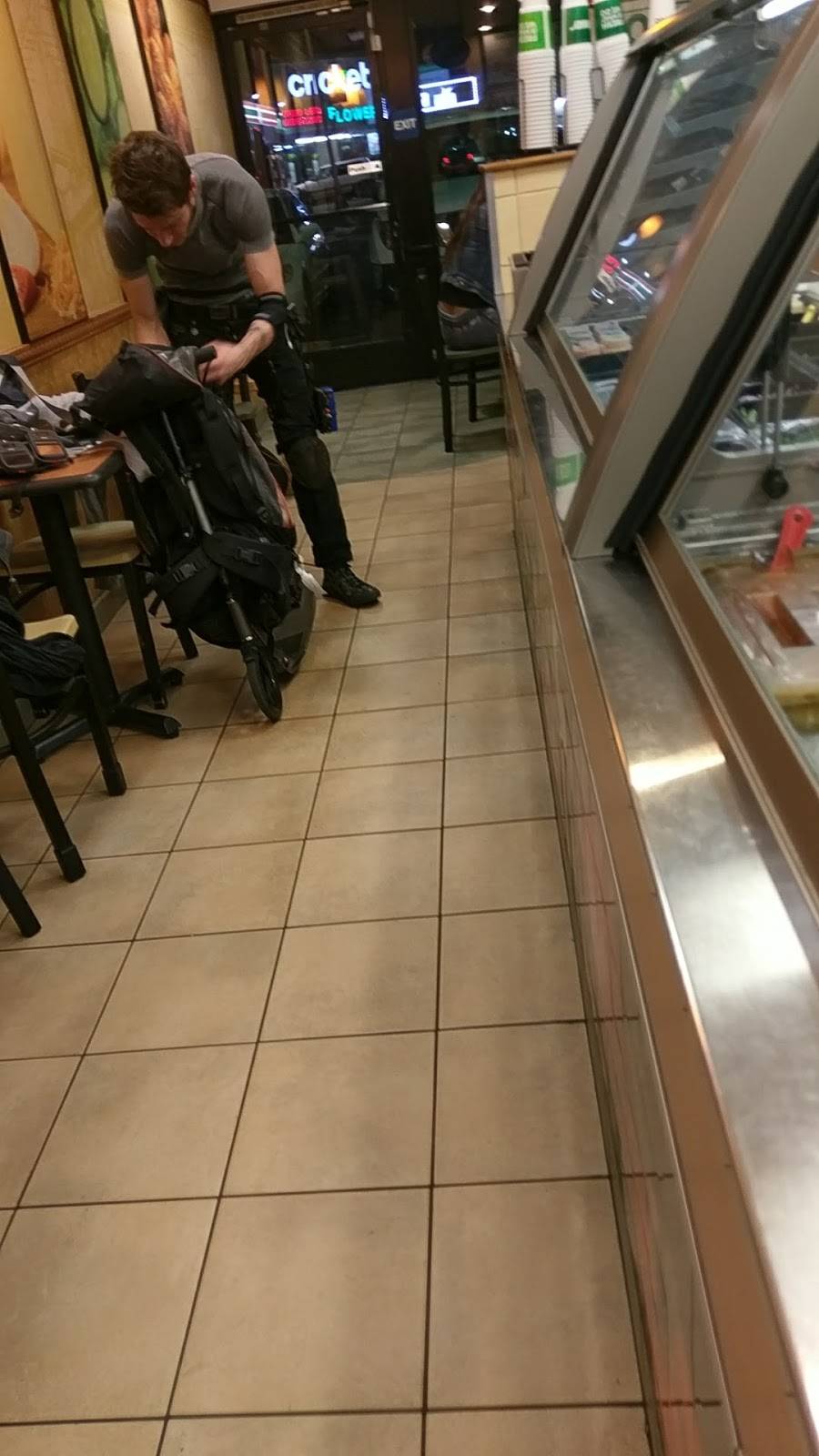 Subway Restaurants | restaurant | 4206 Beverly Blvd, Los Angeles, CA 90004, USA | 2133838400 OR +1 213-383-8400