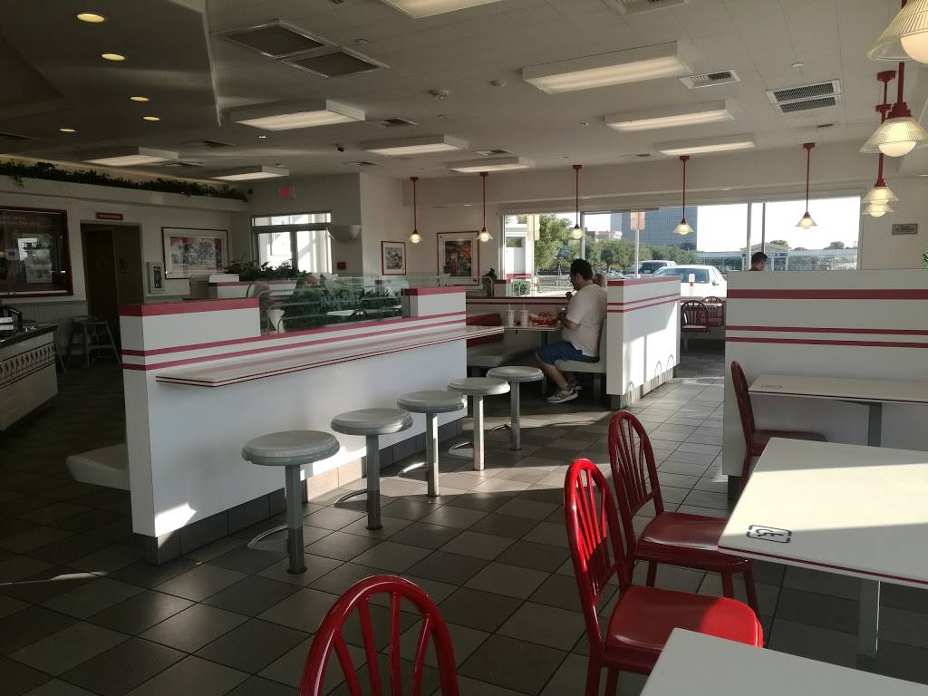 In-N-Out Burger | restaurant | 2740 N Central Expy, Plano, TX 75074, USA | 8007861000 OR +1 800-786-1000