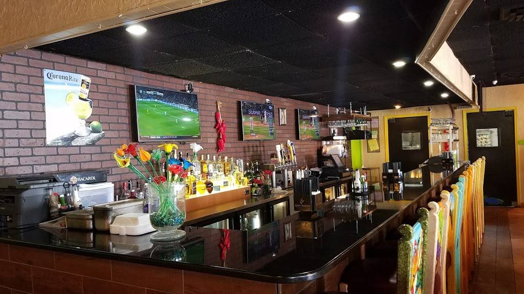 Casa Real | restaurant | 31313 Dequindre Rd, Madison Heights, MI 48071, USA | 2482681294 OR +1 248-268-1294