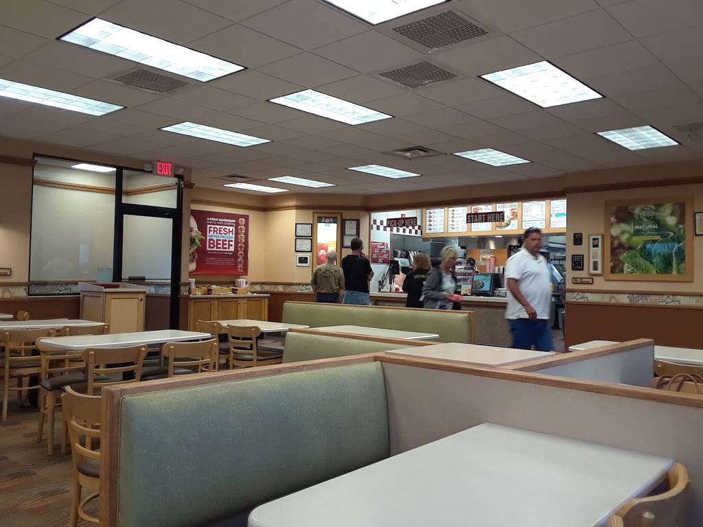 Wendys | restaurant | 6501 Market Ave N, Canton, OH 44721, USA | 3302449193 OR +1 330-244-9193