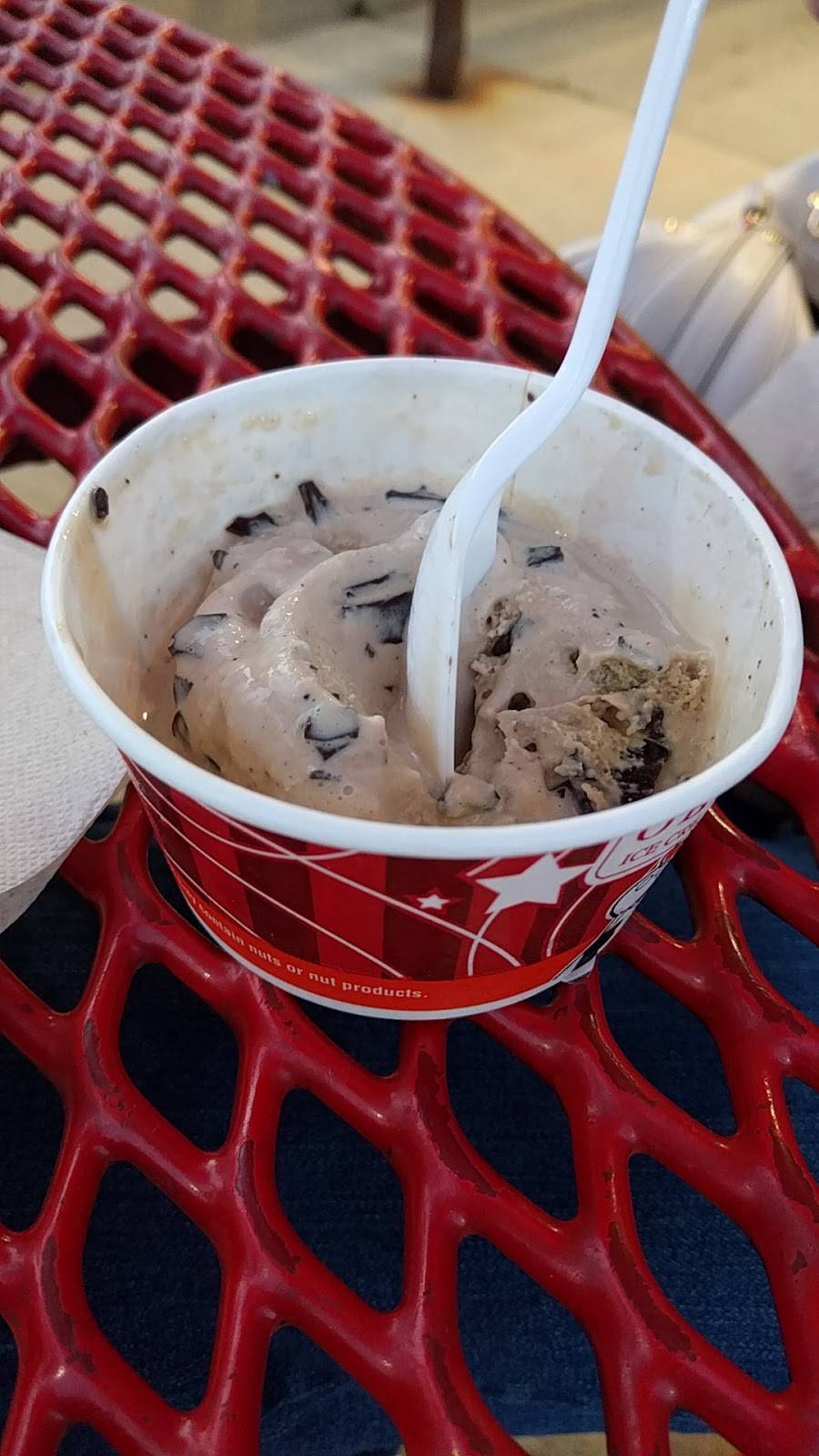 Oberweis Ice Cream and Dairy Store | restaurant | 60 Ogden Avenue Store #A-9, Downers Grove, IL 60515, USA | 6308101270 OR +1 630-810-1270