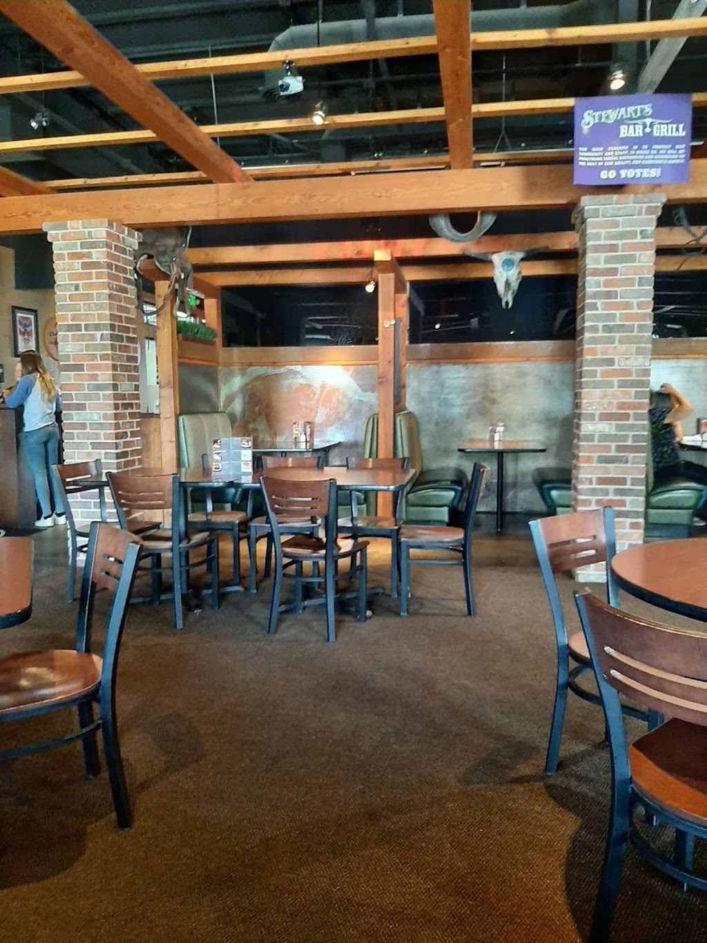 Stewarts Bar And Grill | restaurant | 2805 Blaine St, Caldwell, ID 83605, USA | 2084593308 OR +1 208-459-3308