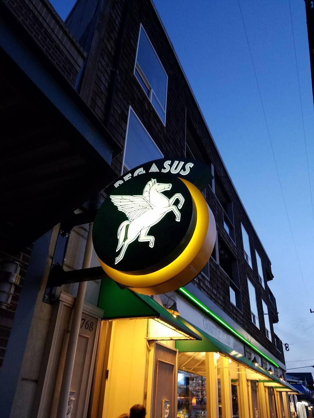 Pegasus Pizza & Pasta | restaurant | 2770 Alki Ave SW, Seattle, WA 98116, USA | 2069324849 OR +1 206-932-4849