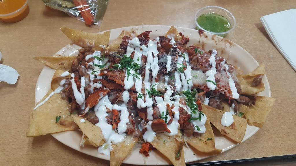 Taquerria Taco Padre | restaurant | 23748 Newhall Ave, Newhall, CA 91321, USA | 6612603691 OR +1 661-260-3691