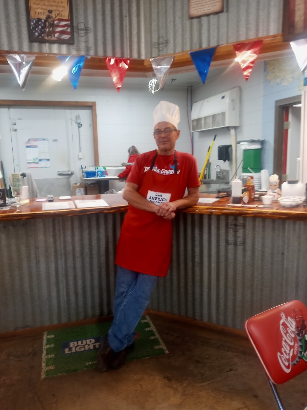 Town And Country Grocery | restaurant | 206 US-70, Kingston, OK 73439, USA | 5805642380 OR +1 580-564-2380