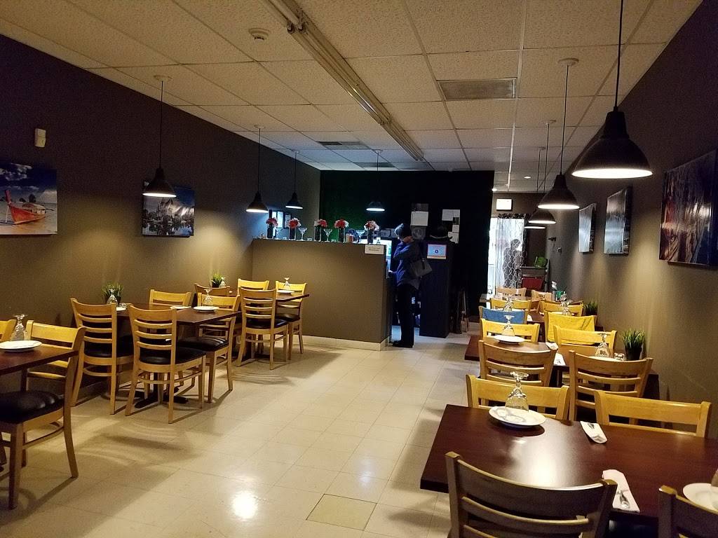 V Thai | restaurant | 982 Lake St, Roselle, IL 60172, USA | 2246539733 OR +1 224-653-9733