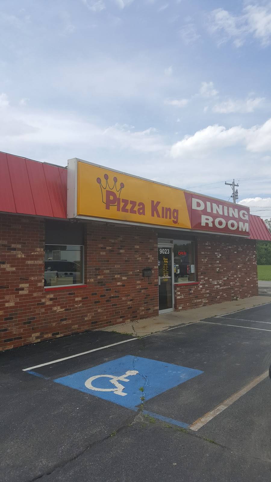 Pizza King | meal delivery | 100 Maple Village Shopping Center, Middletown, IN 47356, USA | 7653549250 OR +1 765-354-9250