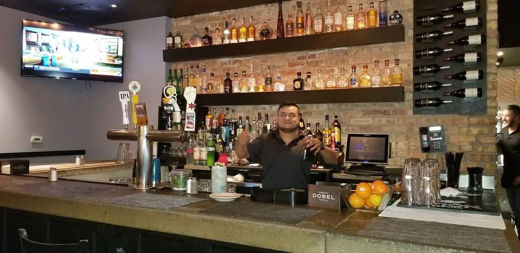 Cafe Con Leche | restaurant | 2714 N Milwaukee Ave, Chicago, IL 60647, USA | 7732894274 OR +1 773-289-4274