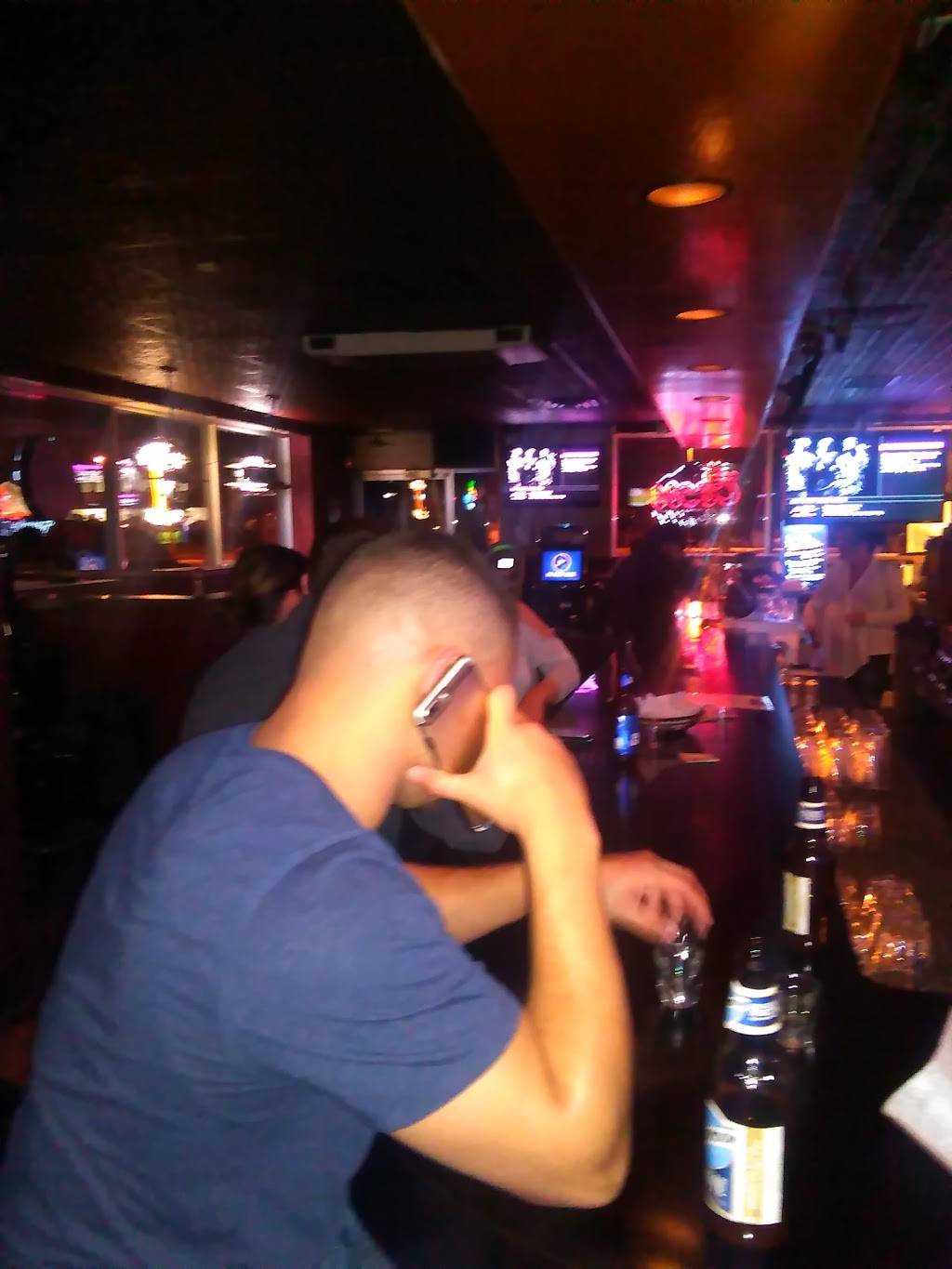 Mccarty Park Sports Bar and Gril | restaurant | 6828 W Oklahoma Ave, Milwaukee, WI 53219, USA | 4143282464 OR +1 414-328-2464