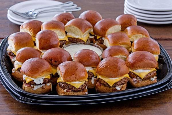 Chilis Grill & Bar | meal takeaway | 15735 S Harlem Ave, Orland Park, IL 60462, USA | 7083421626 OR +1 708-342-1626