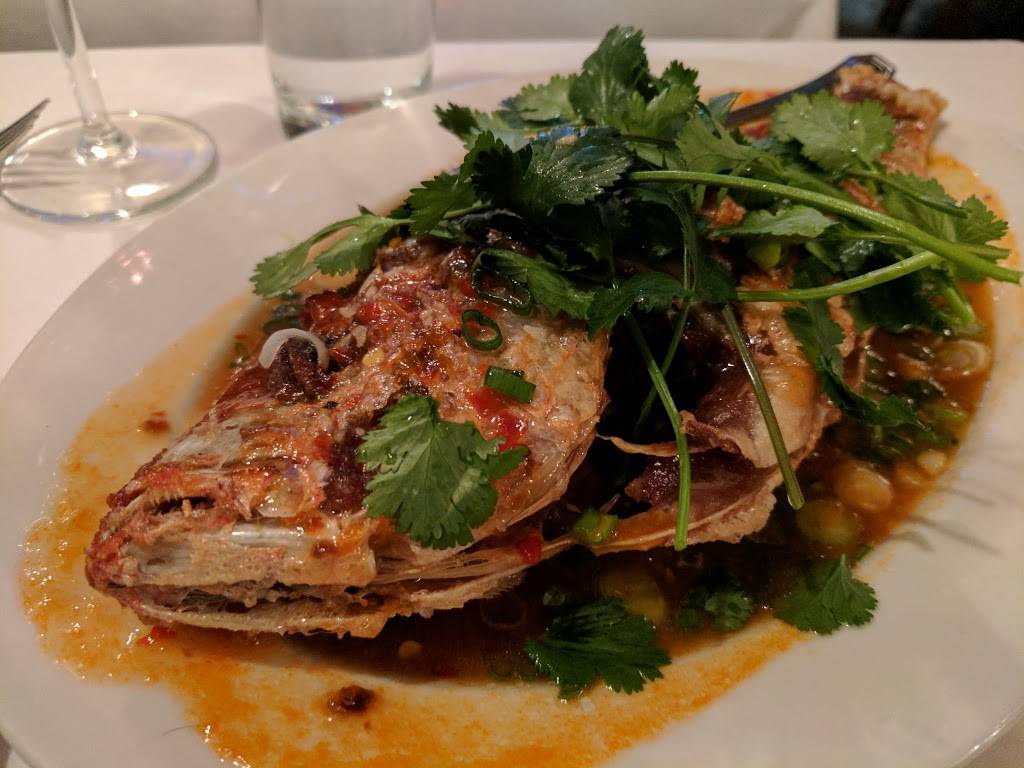 Le Colonial Chicago | restaurant | 57 E Oak St, Chicago, IL 60611, USA | 3122550088 OR +1 312-255-0088