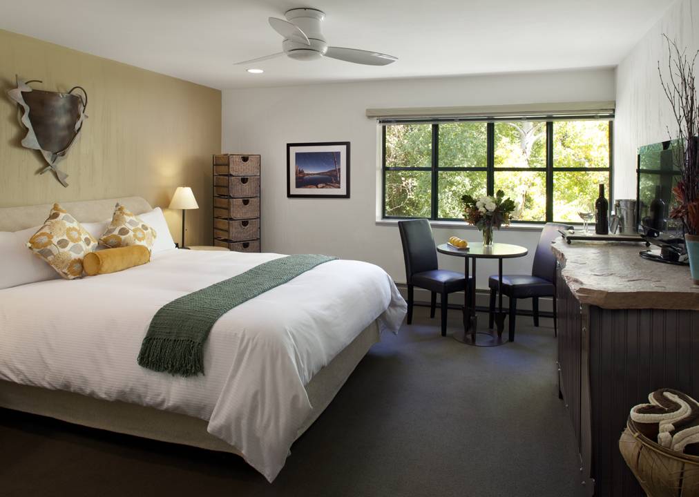 PlumpJack Squaw Valley Inn | restaurant | 1920 Squaw Valley Inn, Olympic Valley, CA 96146, USA | 5305831576 OR +1 530-583-1576