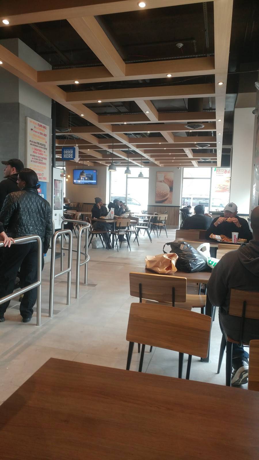 Burger king | restaurant | 200 E 125th St, New York, NY 10035, USA | 8663942493 OR +1 866-394-2493