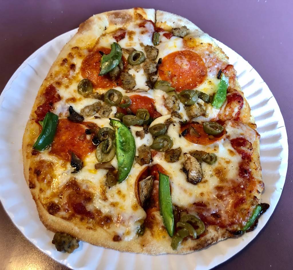 Downtown Pizza Pub | restaurant | 112 S Main St, Harrodsburg, KY 40330, USA | 8596056488 OR +1 859-605-6488