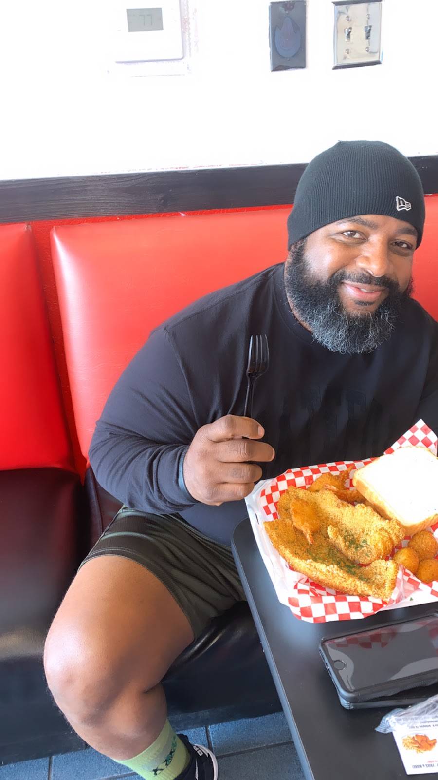 D. Smiths Chicken & Fish | restaurant | 2280 N Collins St Suite B, Arlington, TX 76011, USA | 6823234027 OR +1 682-323-4027