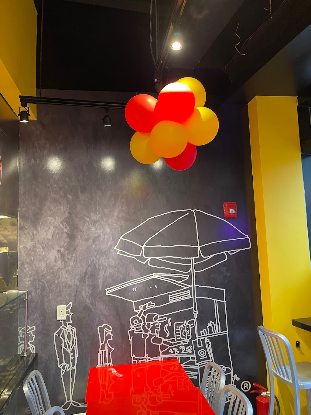 The Halal Guys | restaurant | 110 Edison Pl, Newark, NJ 07102, USA | 6093097070 OR +1 609-309-7070