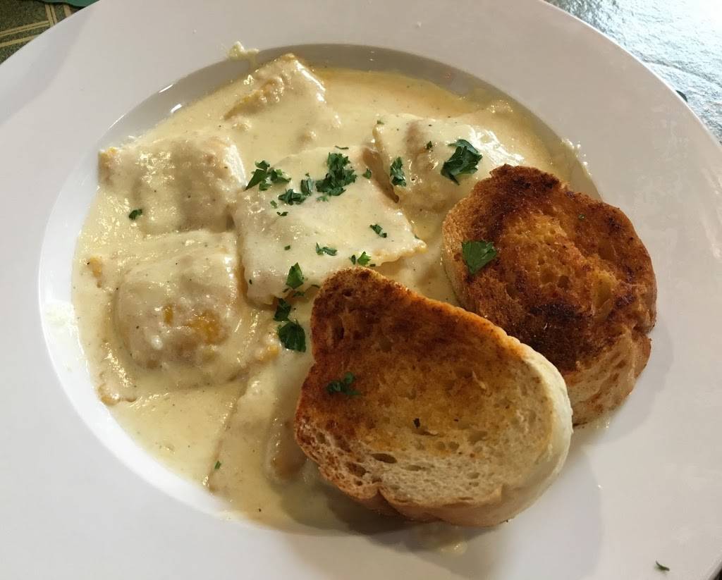 J Ps Pub Restaurant & Banquet | restaurant | 1986 Lakeview Rd, Lake View, NY 14085, USA | 7166273499 OR +1 716-627-3499