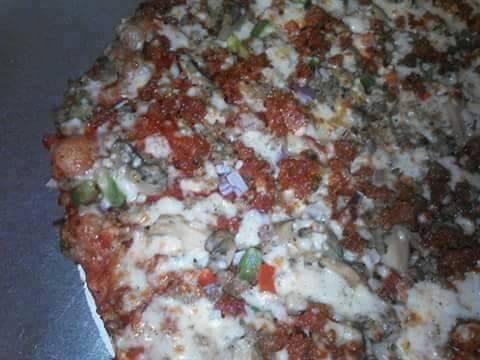 Pizza King | restaurant | 320 S Main St, Geneva, IN 46740, USA | 2603687878 OR +1 260-368-7878