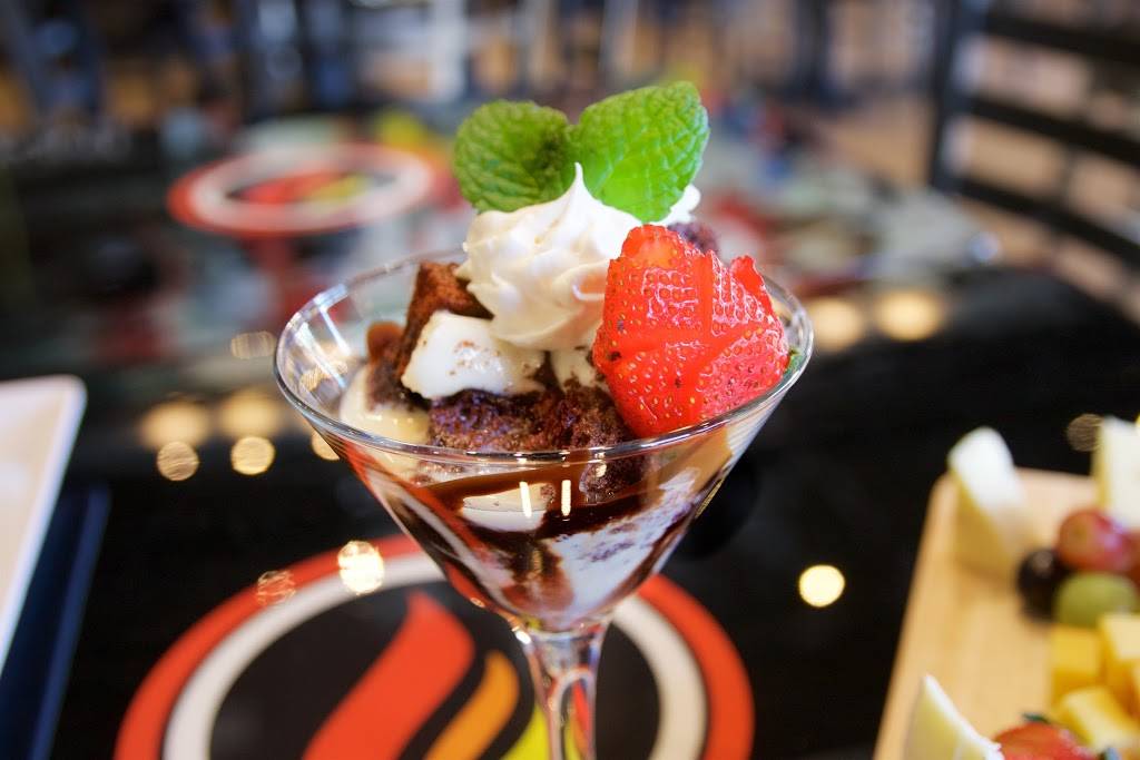 Flames | restaurant | 3131 Nacogdoches Rd #101, San Antonio, TX 78217, USA | 2102675885 OR +1 210-267-5885