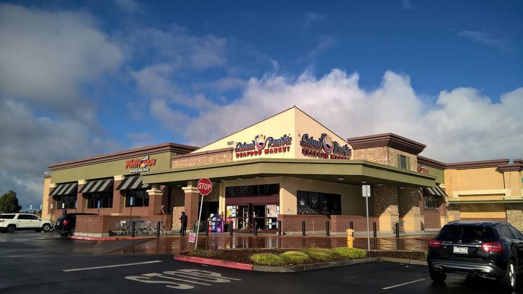 PhilHouse | restaurant | 19691 Hesperian Blvd, Hayward, CA 94541, USA | 5106742870 OR +1 510-674-2870