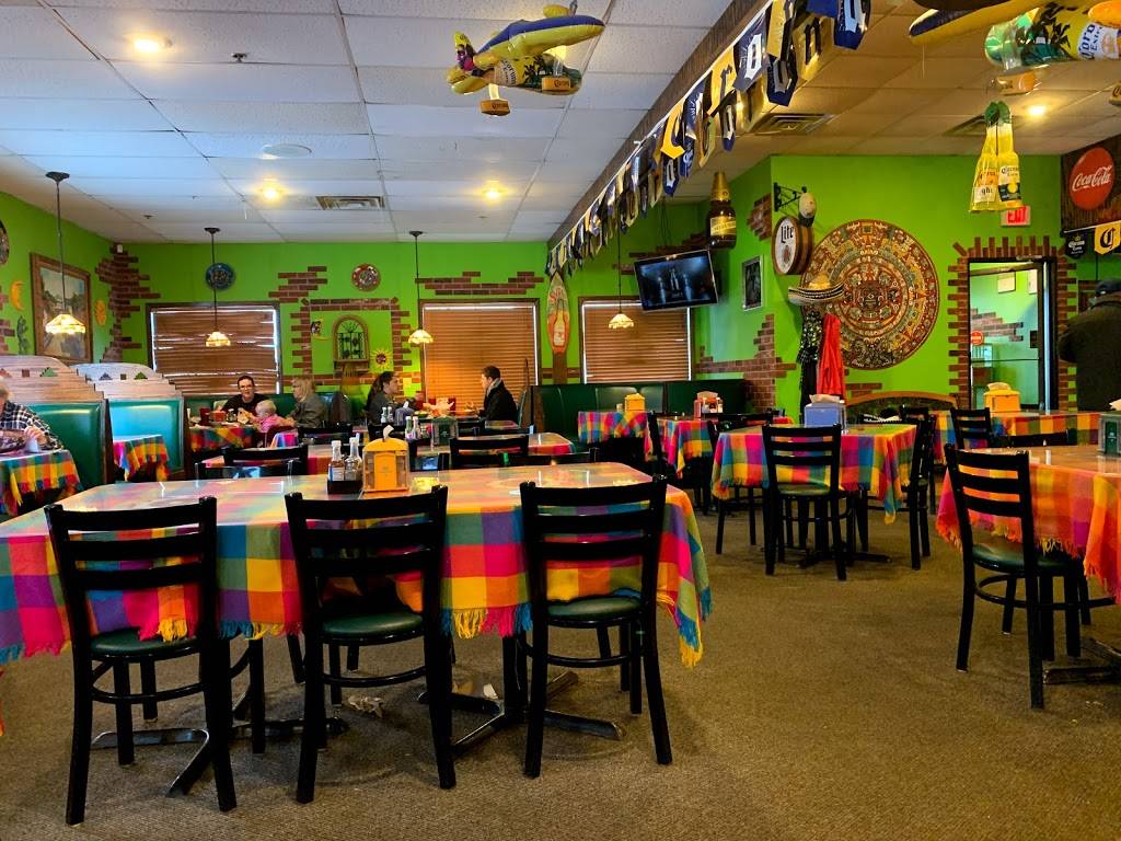 Los Aztecas II | restaurant | 975 Galena Square Dr, Galena, IL 61036, USA | 8157779066 OR +1 815-777-9066