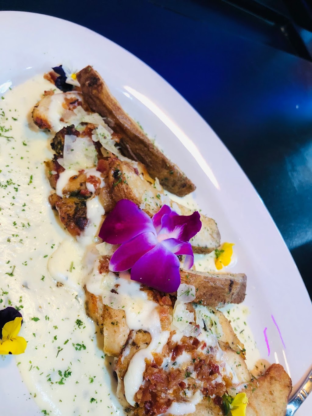 Kama Restaurant & Lounge | restaurant | 255 E Burnside Ave, Bronx, NY 10457, USA | 9174737801 OR +1 917-473-7801