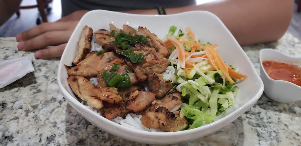 Pho 68 | restaurant | 1400 E Del Mar Blvd, Laredo, TX 78045, USA | 9567246868 OR +1 956-724-6868