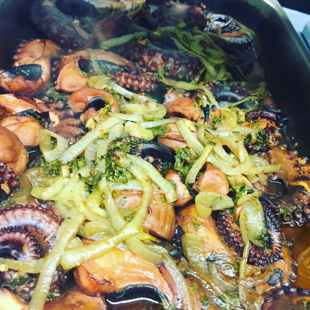 Bom Apetite | restaurant | 703 Belleville Ave, New Bedford, MA 02745, USA | 5089983135 OR +1 508-998-3135