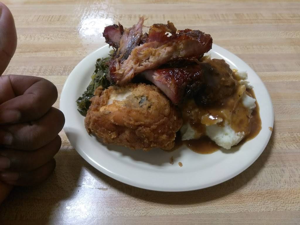 Nannys Restaurant | restaurant | 11900 S Crater Rd, Petersburg, VA 23805, USA | 8047336619 OR +1 804-733-6619